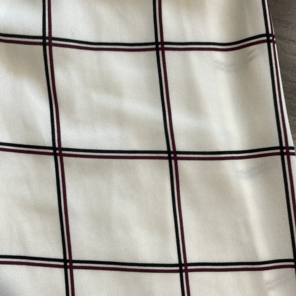 Window Pane Blouse - Picture 3 of 4